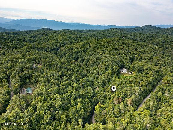4th image of Chilhowee Loop
