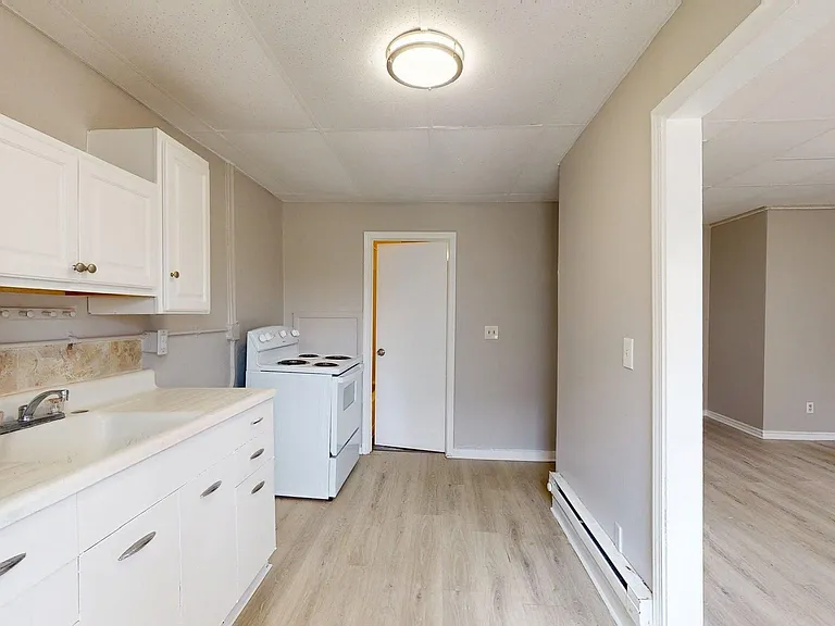 2550 Elyria Ave — Photo 31