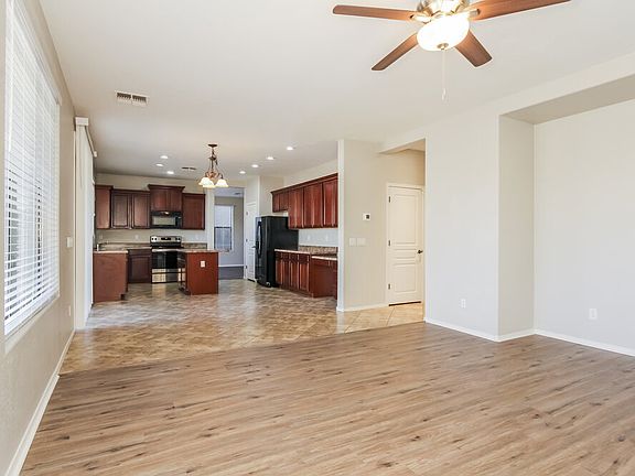 4th image of 22728 N 120th Ln
