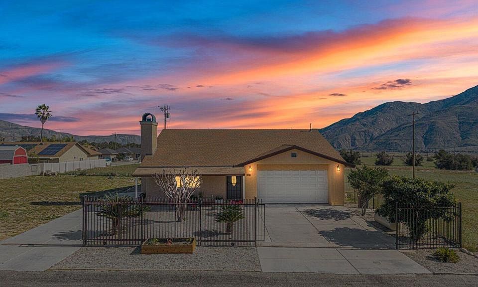 1st image of 14290 Rafael St