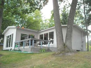 3332 W River Dr, Gladwin, MI 48624