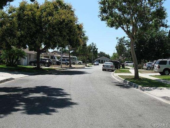 3rd image of 14716 Clarkdale Ave