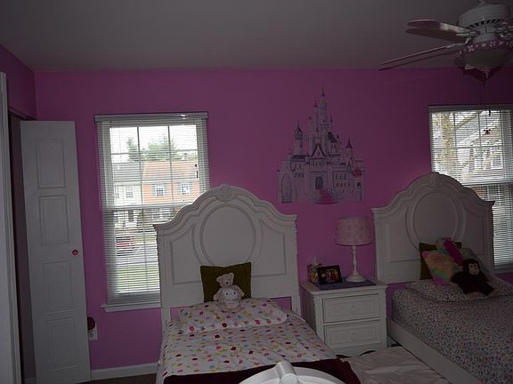 Bed room