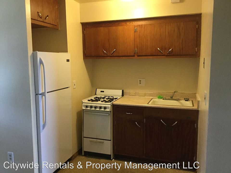 1st image of 6226 W Lawn Ave APT 7