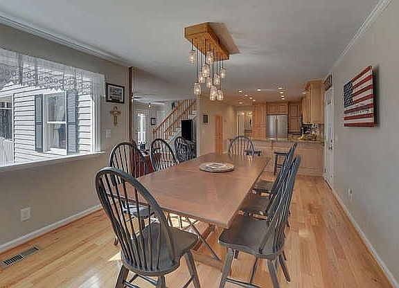 4th image of 174 Tanglewood Cir