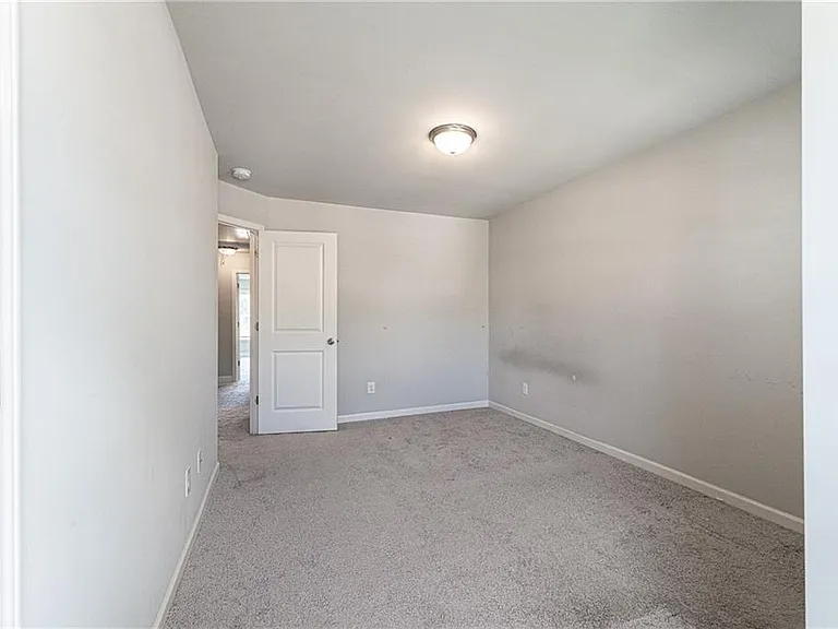 2414 Morgan Place Dr — Photo 38