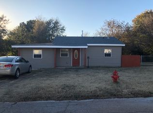 1913 N Vine St, Oklahoma City, OK 73121