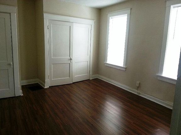 5th image of 2749 Pestalozzi St APT 1E