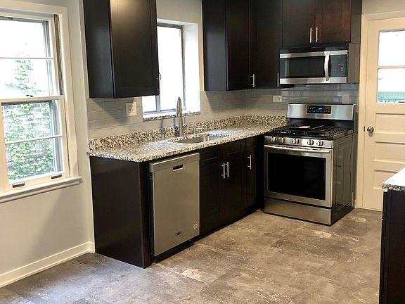 5th image of 5409 W Windsor Ave