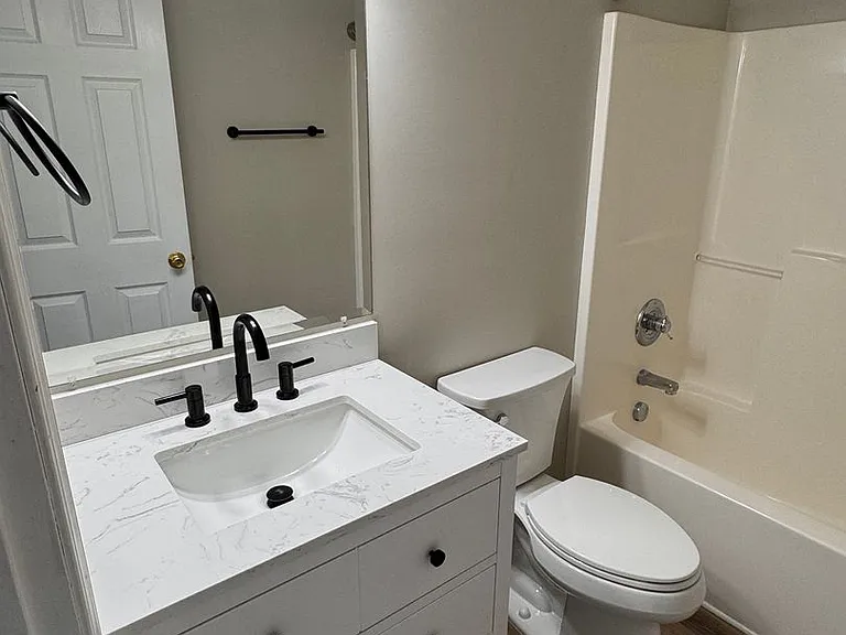 763 Wyndhurst Dr — Photo 23