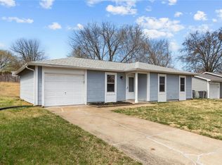 1909 Autumn Hill Dr, O'Fallon, MO 63366