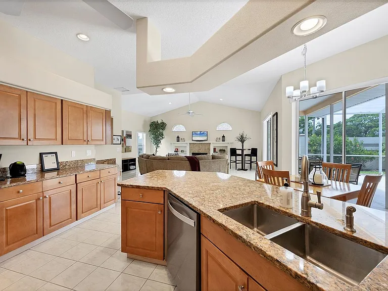6392 Woodbirch Pl — Photo 9