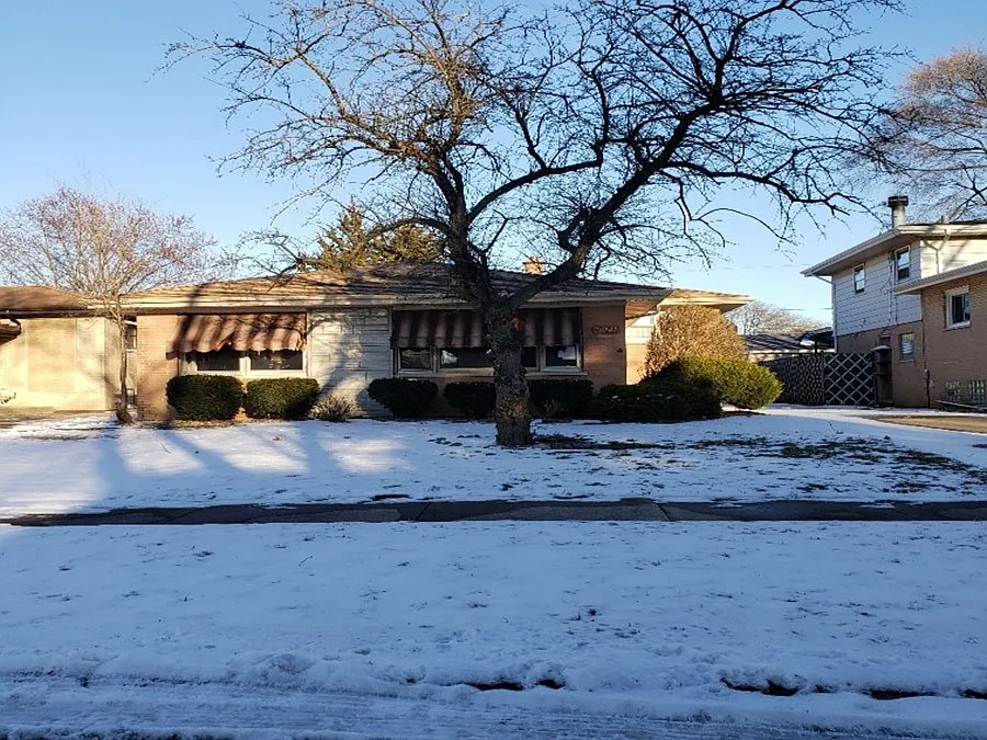 17141 Grant St photo 1