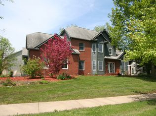 3656 Whispering Oaks Dr, Ann Arbor, MI 48108