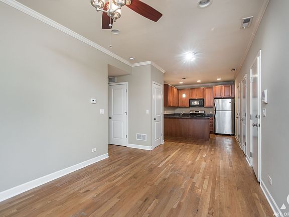 4th image of 3703 N Kenneth Ave Unit 212