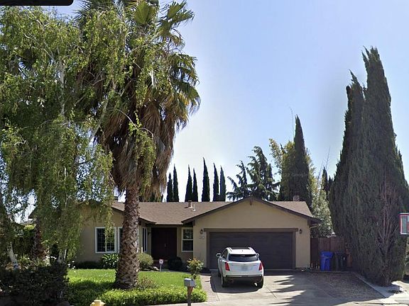 2nd image of 38437 Jacaranda Dr