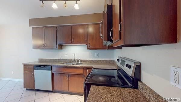 2nd image of 30070 Wildbrook Dr