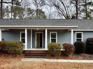 7031 Calamar Dr, Fayetteville, NC 28314