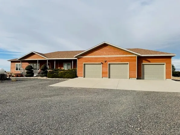 33652 River Rd, Benkelman, NE 69021