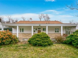 5033 Sherwood Rd, Bethel Park, PA 15102