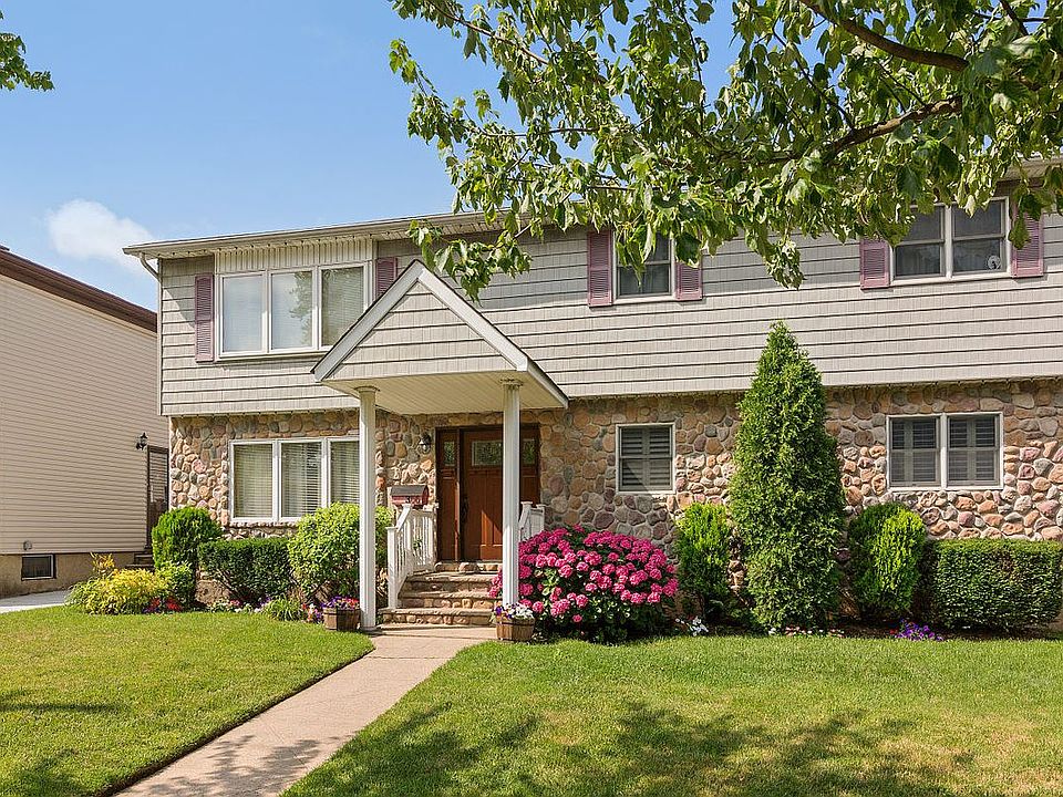 1st image of 366 Arden Ave