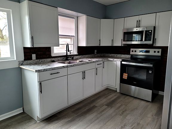 4th image of 1039 Anna Ave