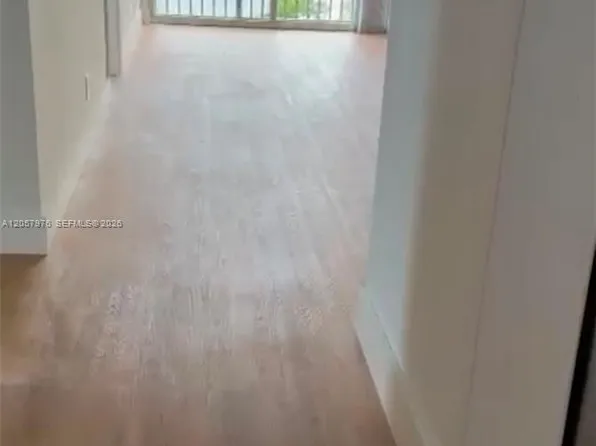 8560 N Sherman Cir APT 401, Hollywood, FL 33025