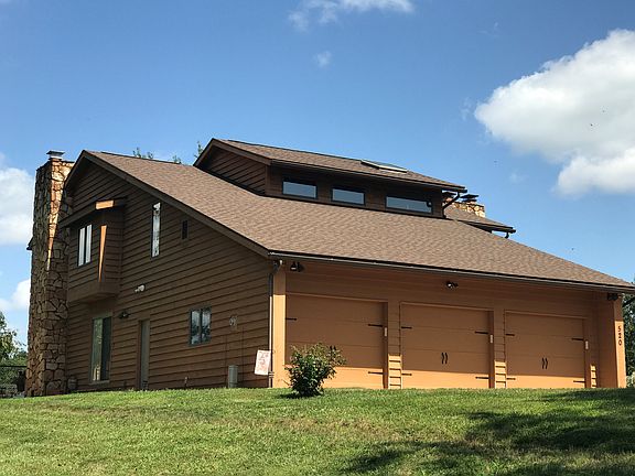 2nd image of 520 Wynnwood Dr