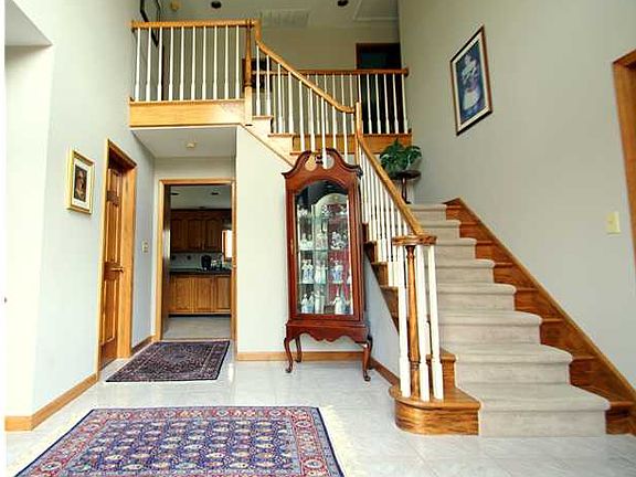 3rd image of 39 Elderberry Ln