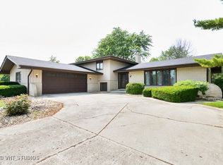 7702 W Sequoia Rd, Palos Heights, IL 60463