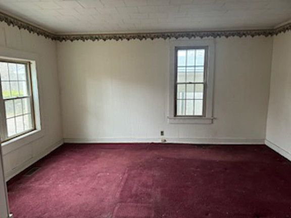 5th image of 713 Gwen St
