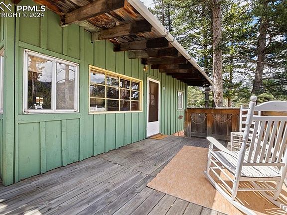 3rd image of 6690 Spruce Ave
