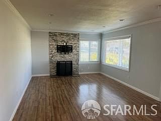 3rd image of 129 El Campo Dr