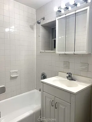 Rented by City Connections Realty | media 22