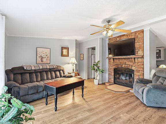 4th image of 62 Summer Street