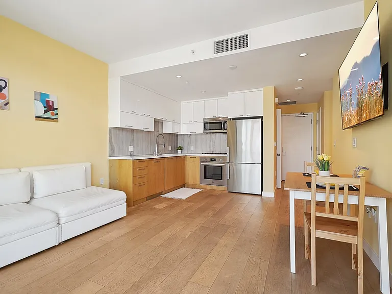 400 S Broadway Ave #3406 — Photo 14