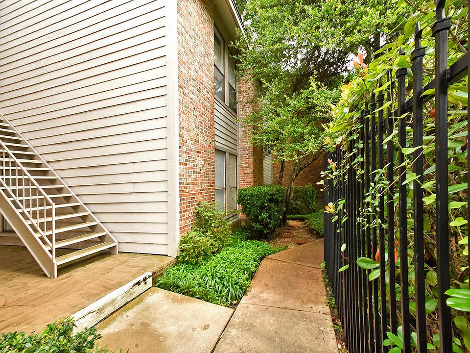 1st image of 3839 Dry Creek Dr Unit 132