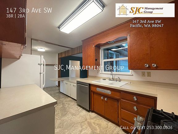 4th image of 147 3rd Ave SW