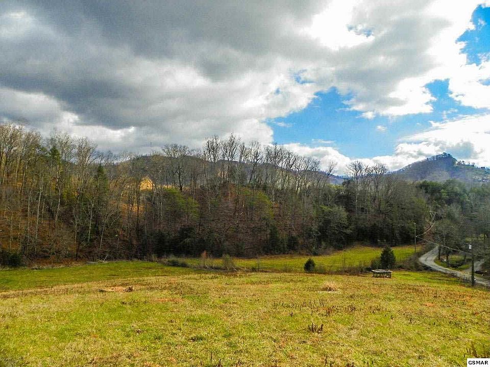 1st image of 1 McCarter Hollow Rd #1