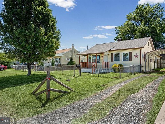 2nd image of 567 Compass Rd
