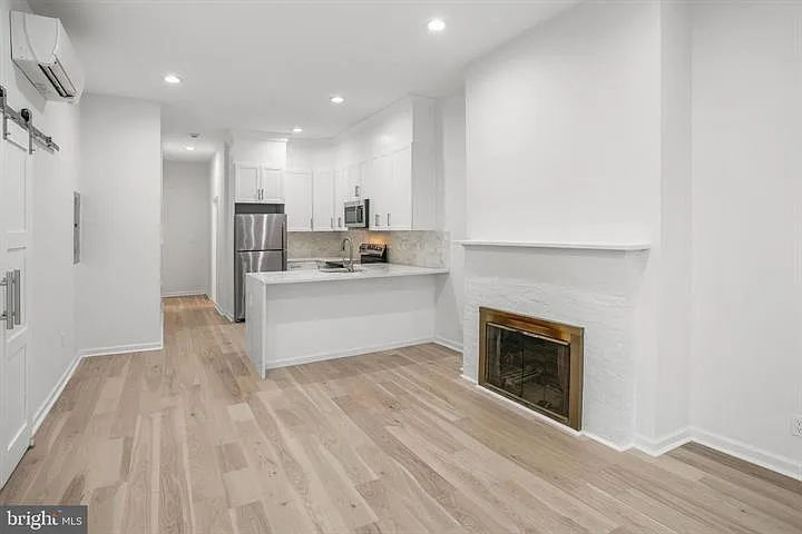 2014 Connecticut Ave NW #2 — Photo 5
