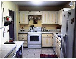 3rd image of 1020 Palmer Ln