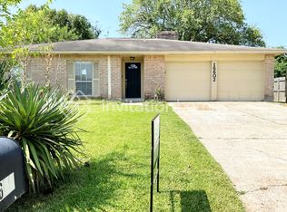 16602 Tibet Rd, Friendswood, TX 77546
