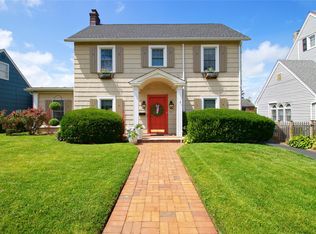 71 Hillcrest Ave, Manhasset, NY 11030