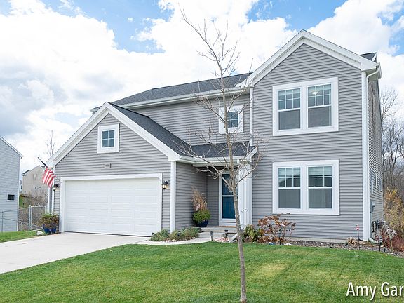 2nd image of 415 Oak Meadow Dr