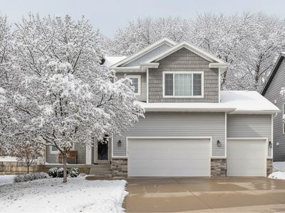 901 S 93rd St, West Des Moines, IA, 50266