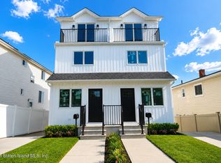 210 Holden Blvd, Staten Island, NY 10314
