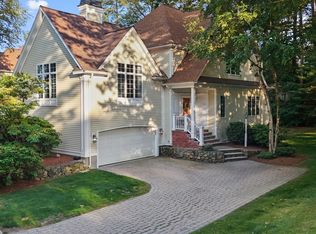 32 Bobby Jones Dr #32, Andover, MA 01810