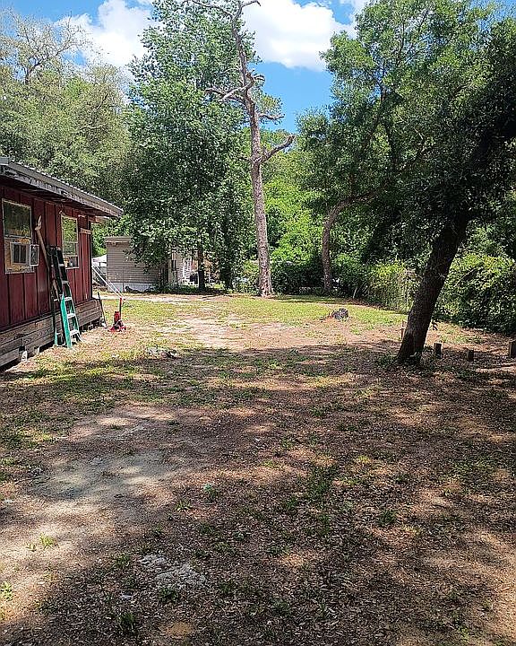 1st image of 17360 NE 37th Ln
