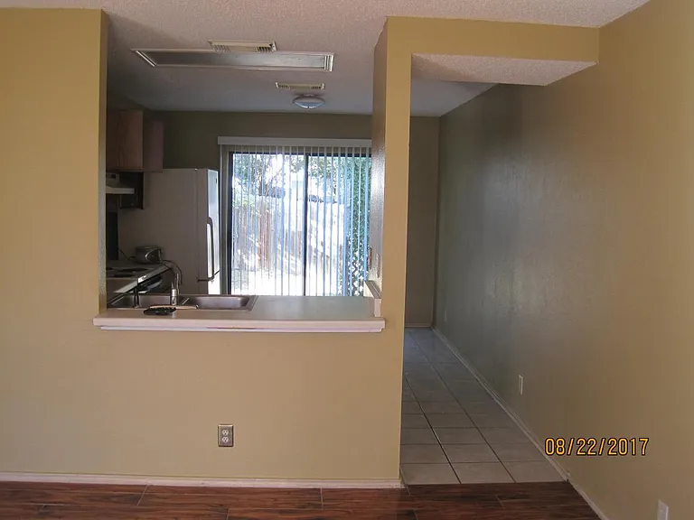 4911 Kenton Lake — Photo 12